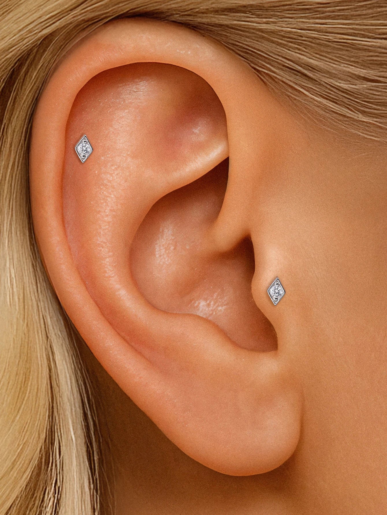 Luxe Line Mini Zircon Stud – a Spark of Modern Minimalism