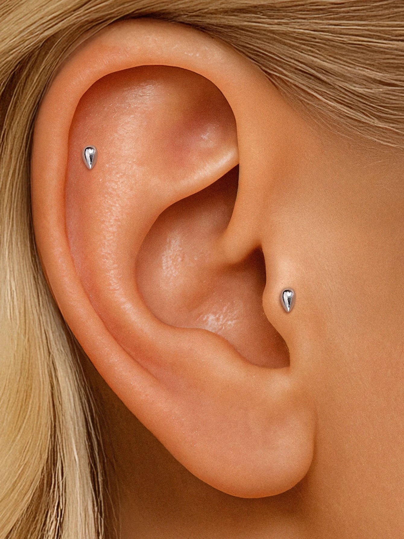 Luxe Line Mini Zircon Stud – a Spark of Modern Minimalism